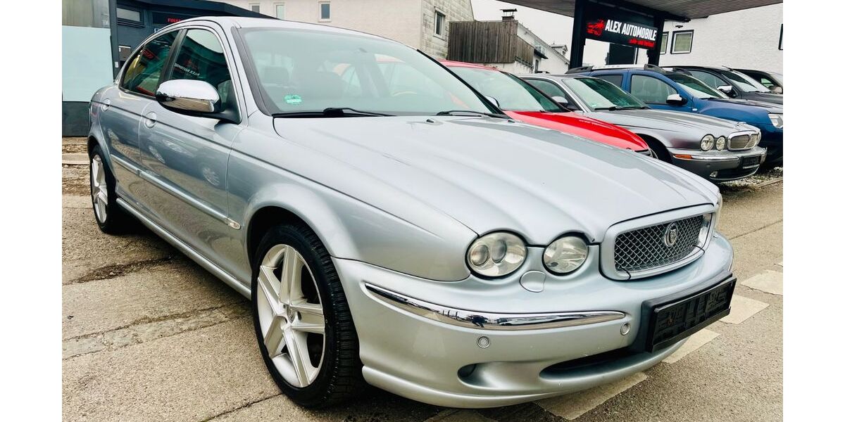 Jaguar X-Type 215.000 km 3.990 &euro; München 81825