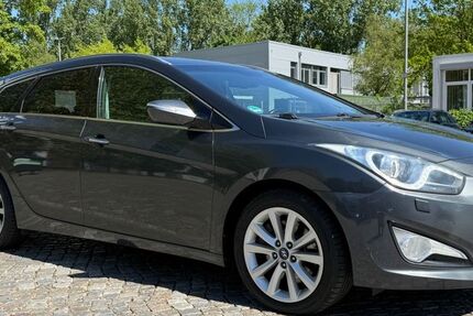 Hyundai i40 217.400 km 5.990 &euro; Bremen 28329