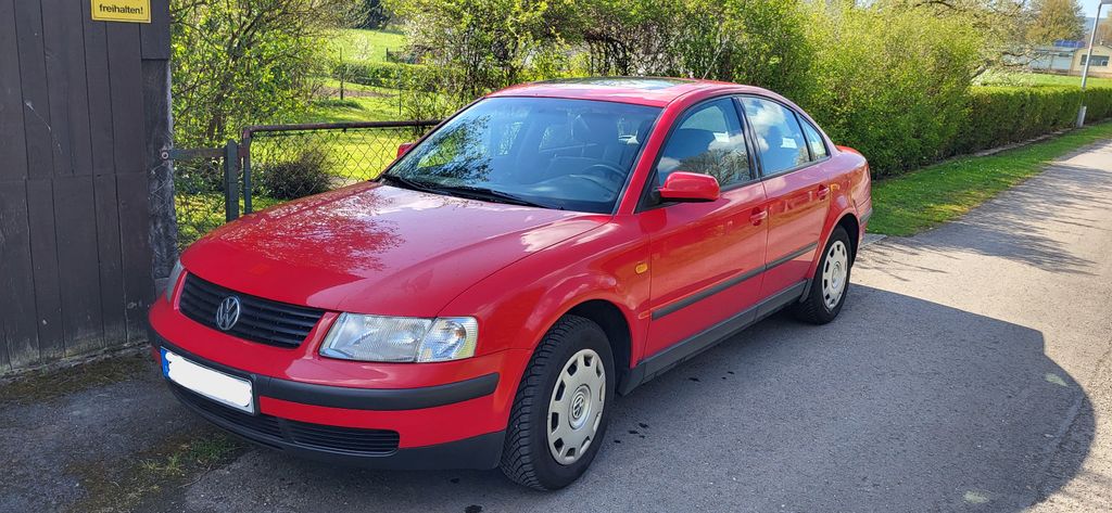 VW Passat 163.000 km 2.950 &euro; Dassel 37586