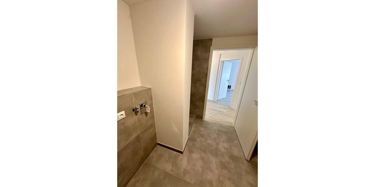 Etagenwohnung Düsseldorf Bilk - 4 Zimmer, 145 m&sup2;, 2.400&euro; | Angebot:26861741