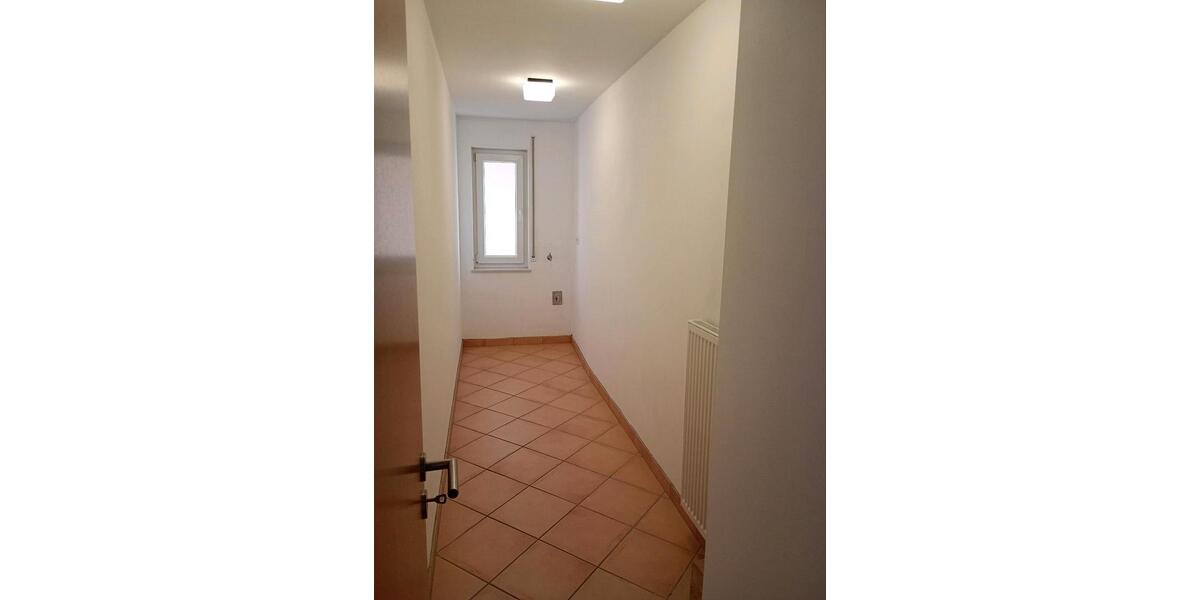 Erdgeschoßwohnung Tawern - 3 Zimmer, 105 m&sup2;, 900&euro; | Angebot:25145656