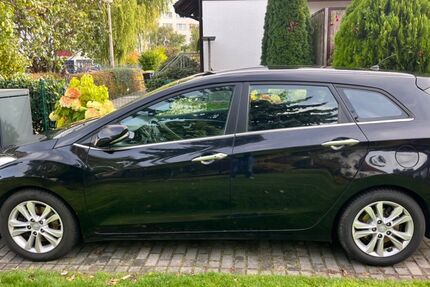 Hyundai i30 133.000 km 5.500 &euro; Berlin 12685