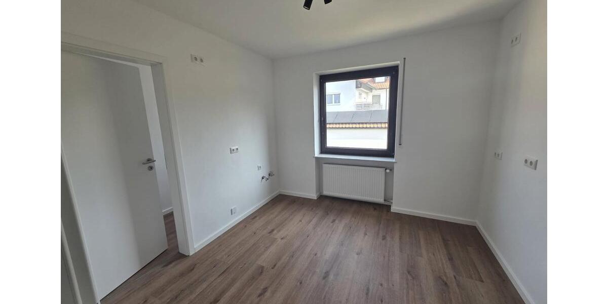 Etagenwohnung Cham - 4 Zimmer, 110 m&sup2;, 260.000&euro; | Angebot:26625681