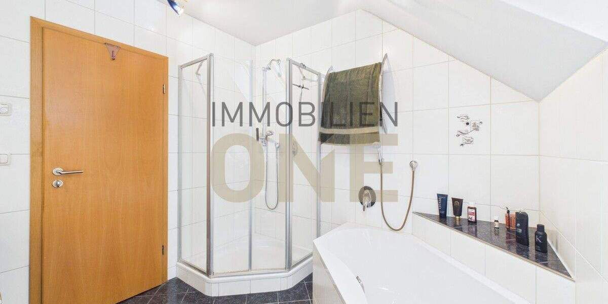 Mehrfamilienhaus, Wohnhaus Nittendorf Etterzhausen - 8 Zimmer, 259 m&sup2;, 975.000&euro; | Angebot:25108621