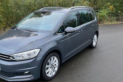 VW Touran 37.000 km 27.500 &euro; Wolfsburg 38448
