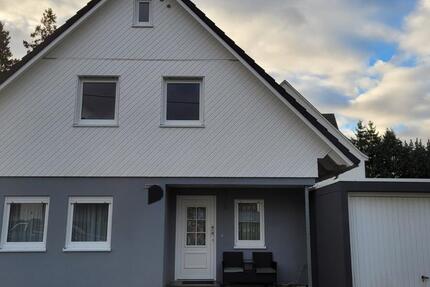 Einfamilienhaus mit Garage zu vermieten 5 zimmer