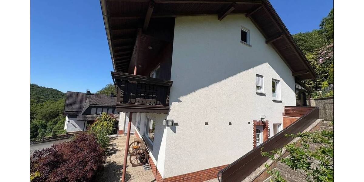 Einfamilienhaus Dillenburg Nanzenbach - 8 Zimmer, 175 m&sup2;, 335.000&euro; | Angebot:26778532