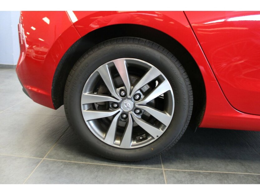 Hyundai i30 1.4 Trend 104.895 km 9.980 € Euskirchen 53881