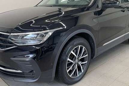 VW Tiguan 70.130 km 24.990 &euro; Cloppenburg 49661