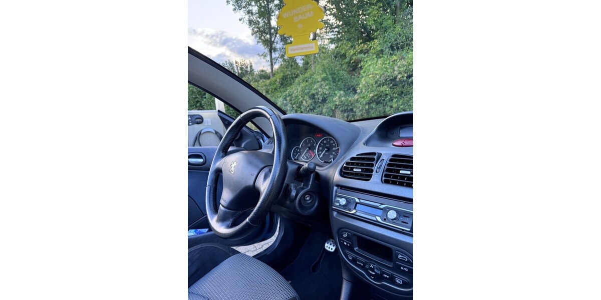Peugeot 206 CC 148.000 km 2.300 &euro; Aalen 73430