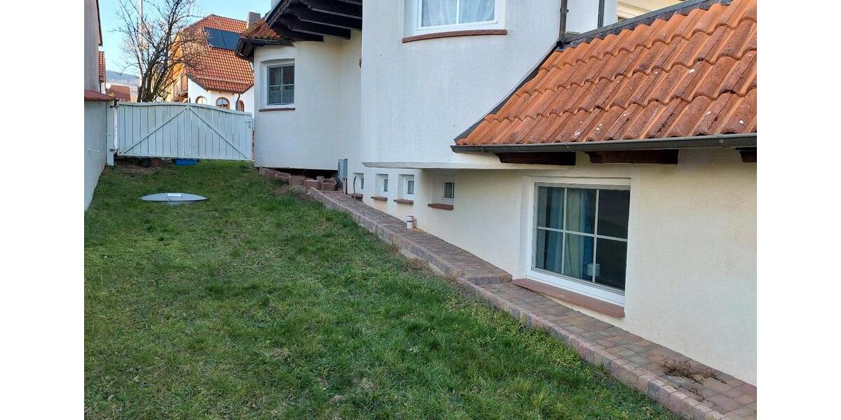 Villa Sandberg - 11 Zimmer, 300 m&sup2;, 500.000&euro; | Angebot:27055063
