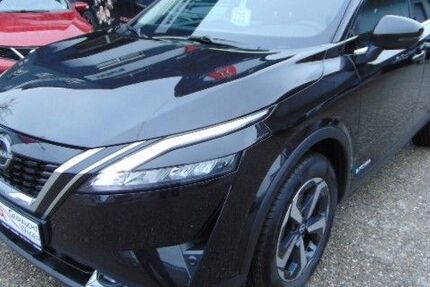 Nissan Qashqai 10.483 km 29.860 € München 81677