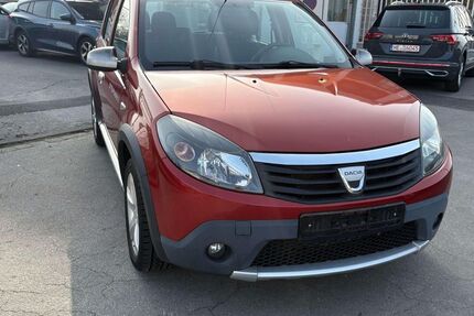 Dacia Sandero 59.690 km 4.700 &euro; Hilden 40721