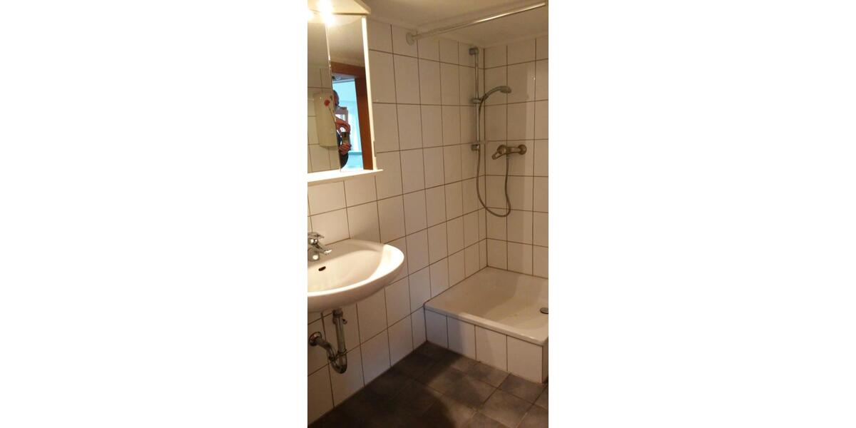 Etagenwohnung Paderborn Neuenbeken - 1 Zimmer, 65 m&sup2;, 450&euro; | Angebot:26405957