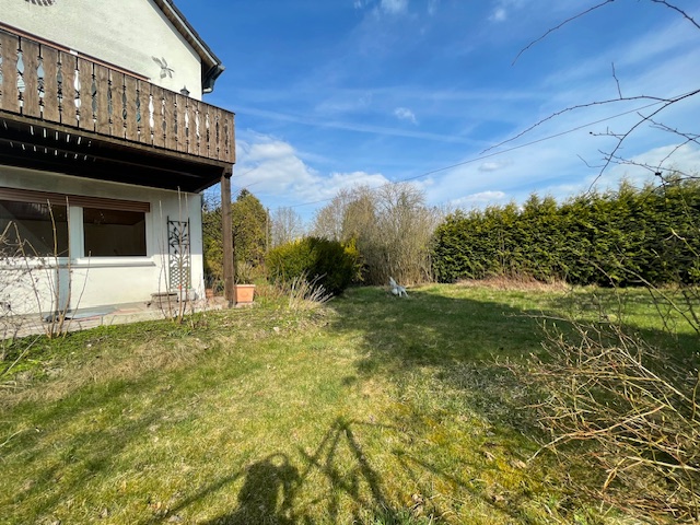 Rarität in Ismaning: Doppelhaushälfte auf 850 m² Traumgrundstück mit Potenzial - Doppelhaushälfte Ismaning | Angebot:26001741