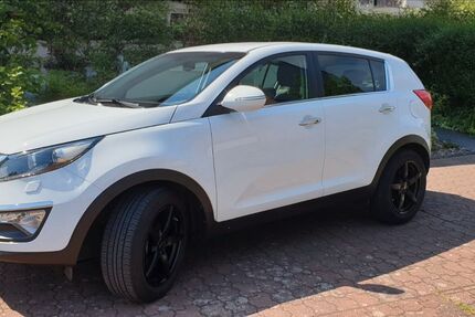 Kia Sportage 79.600 km 13.300 € Bergisch Gladbach 51429