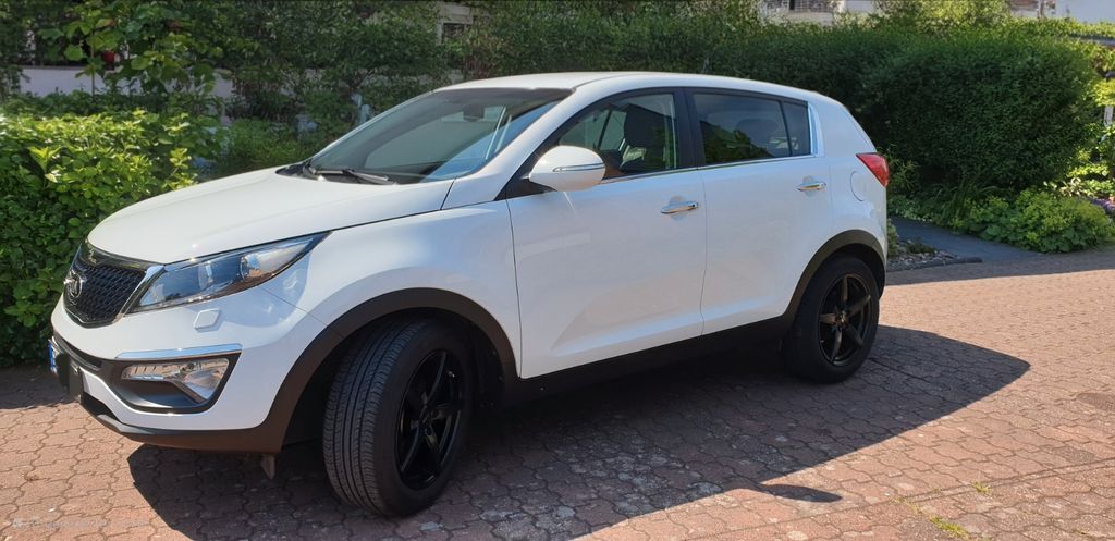 Kia Sportage 79.600 km 13.300 € Bergisch Gladbach 51429