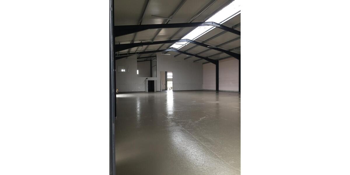 Lagerhalle Halle Lagerfläche in Pfreimd Autobahnnähe zu mieten zimmer