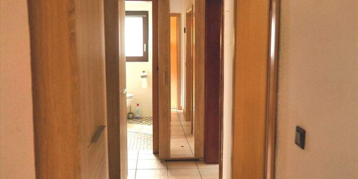 Einfamilienhaus Wilnsdorf Obersdorf - 7 Zimmer, 117 m&sup2;, 199.000&euro; | Angebot:25686190