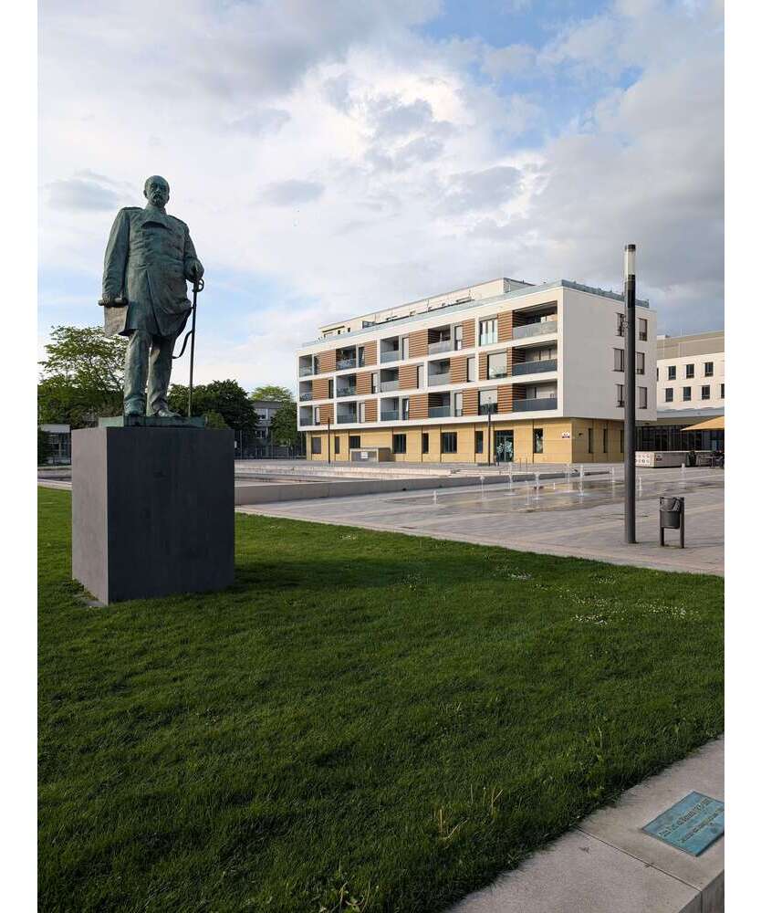 Wohnung zum Mieten in Düren 940 € 94 m²