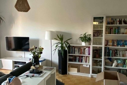 °°° FRISCHRENOVIERTE 4 ZIMMER ALTBAUWOHNUNG MIT GR. SÜDWESTBALKON FÜR über 40 OHNE KINDER u. OHNE HAUSTIERE °°° 4 zimmer