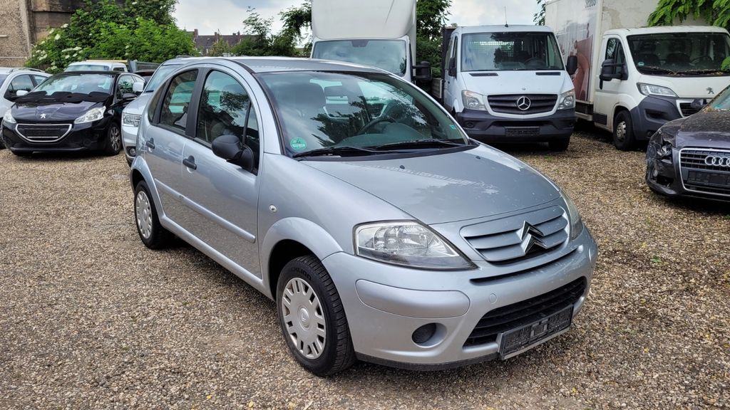 Citroen C3 107.400 km 2.390 &euro; Essen 45356