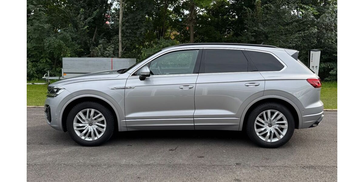 VW Touareg 332.314 km 30.500 &euro; Traunstein 83278