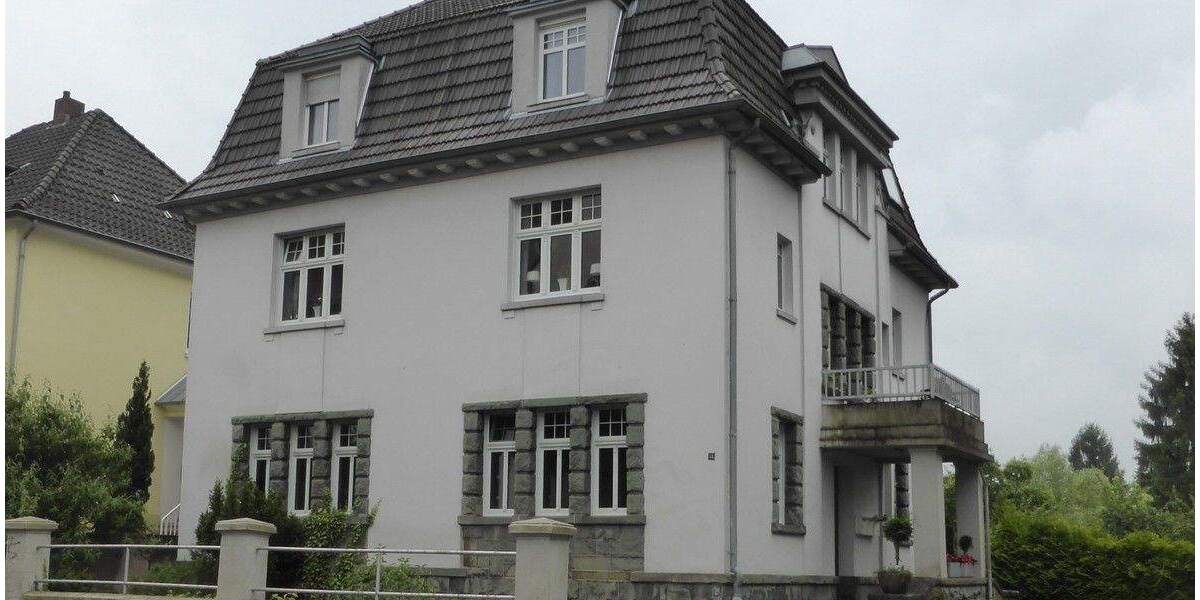 Altbauwohnung in ruhiger Zentrumslage - Gartenmitbenutzung, Stellplatz 3 zimmer