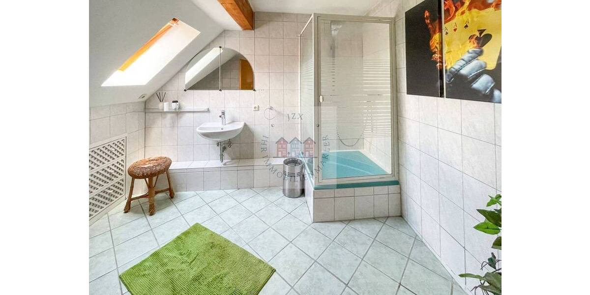 Reihenmittelhaus Bad Schmiedeberg - 7 Zimmer, 270 m&sup2;, 219.000&euro; | Angebot:25692297