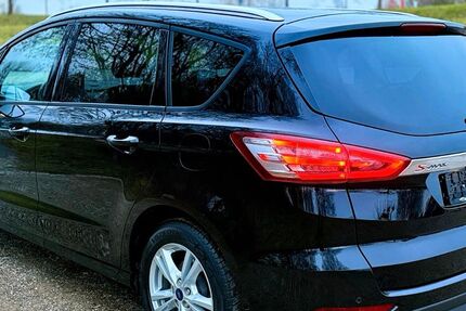 Ford S-Max 85.700 km 15.900 &euro; Düren 52351