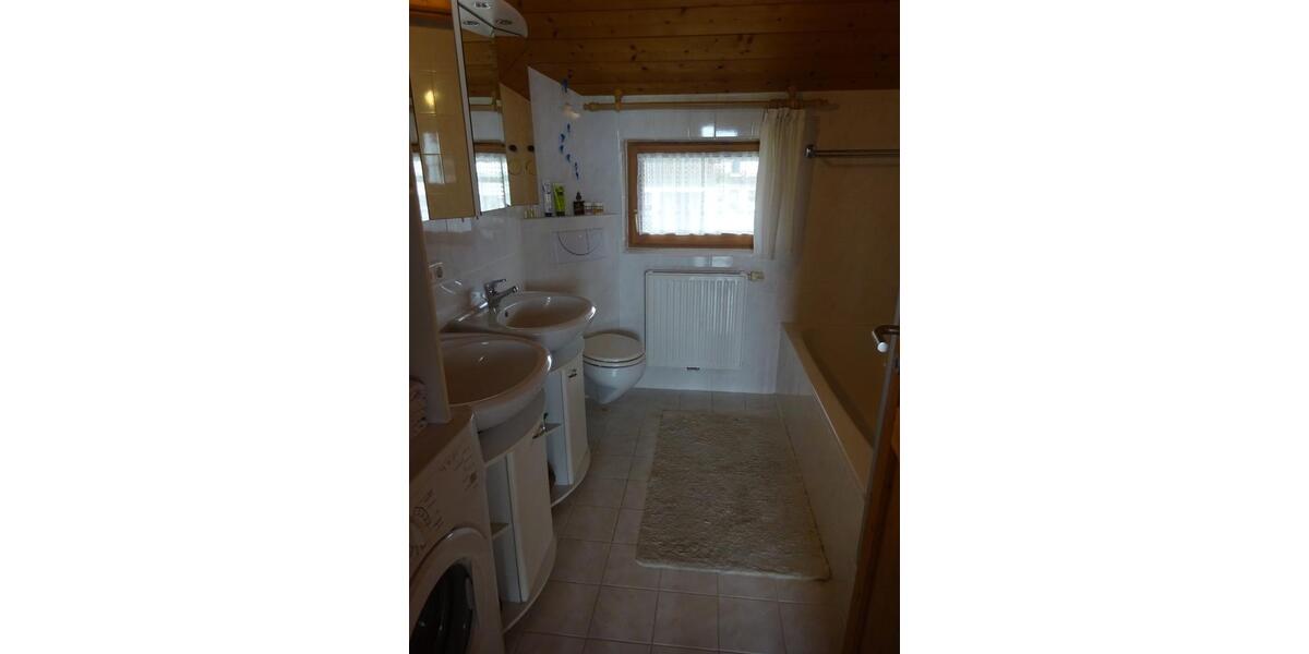 Freundliche helle 4-Zi.- Wohnung 2 km südlich von WasserburgInn 4 zimmer