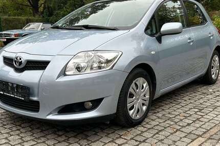 Toyota Auris 32.041 km 8.200 € Berlin 13437