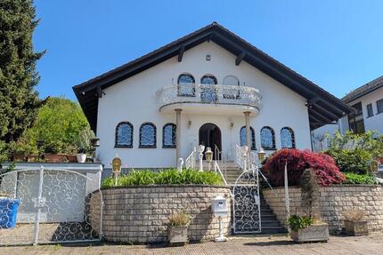 Haus Baden-Baden Baden - 4 Zimmer, 185 m&sup2;, 2.100&euro; | Angebot:26391027