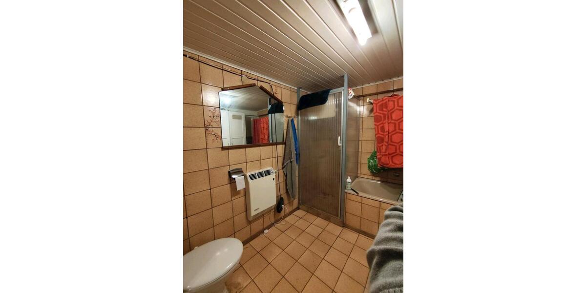 Einfamilienhaus Herborn - 10 Zimmer, 231 m&sup2;, 175.000&euro; | Angebot:26954713