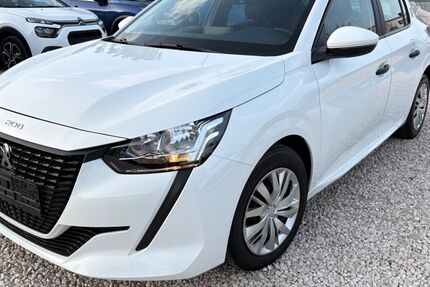 Peugeot 208 122.950 km 8.990 &euro; Rednitzhembach 91126