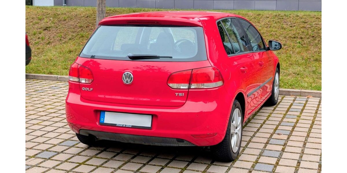 VW Golf 110.000 km 4.950 &euro; Weidhausen bei Coburg 96279