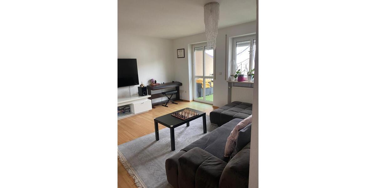 Etagenwohnung Parsberg - 3 Zimmer, 88 m&sup2;, 750&euro; | Angebot:25299675
