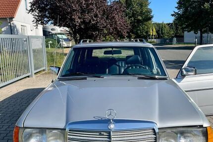 Mercedes-Benz 230 180.000 km 9.999 € Eldingen 29351