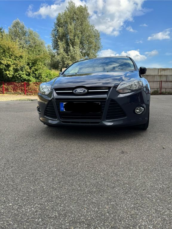 Ford Focus 143.000 km 7.990 € Wernau 73249