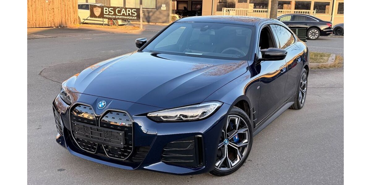 BMW i4 22.023 km 44.900 &euro; Zirndorf 90513