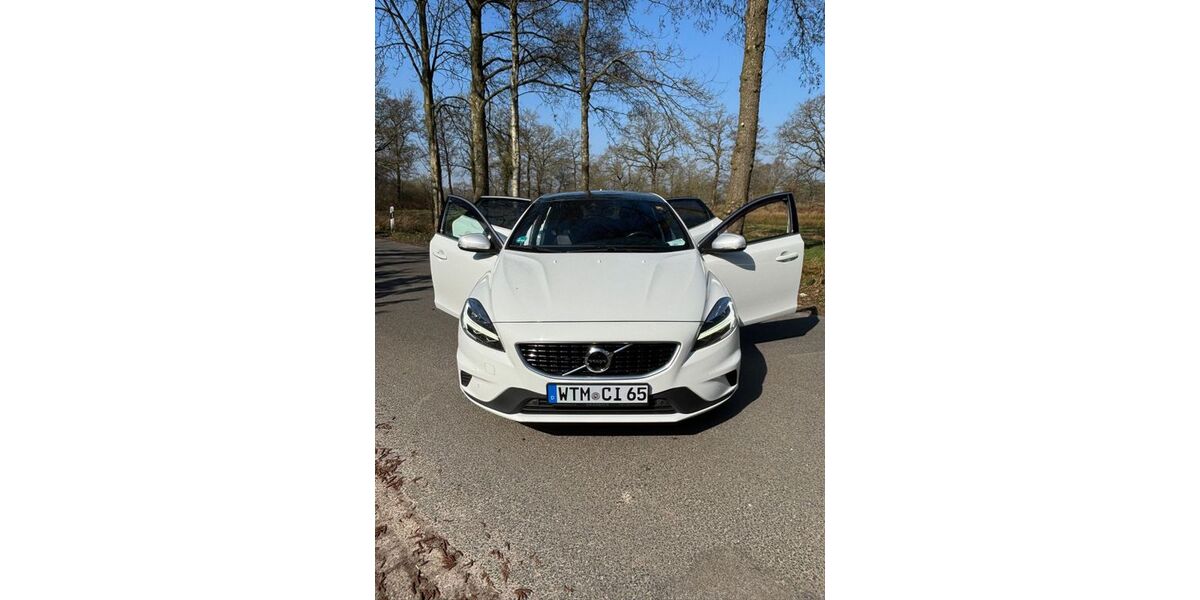 Volvo V40 183.000 km 10.900 &euro; Wittmund 26409
