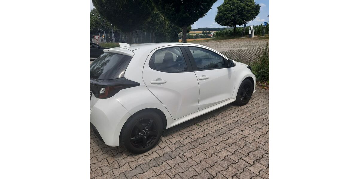 Toyota Yaris 20.400 km 14.950 &euro; Vilsbiburg 84137