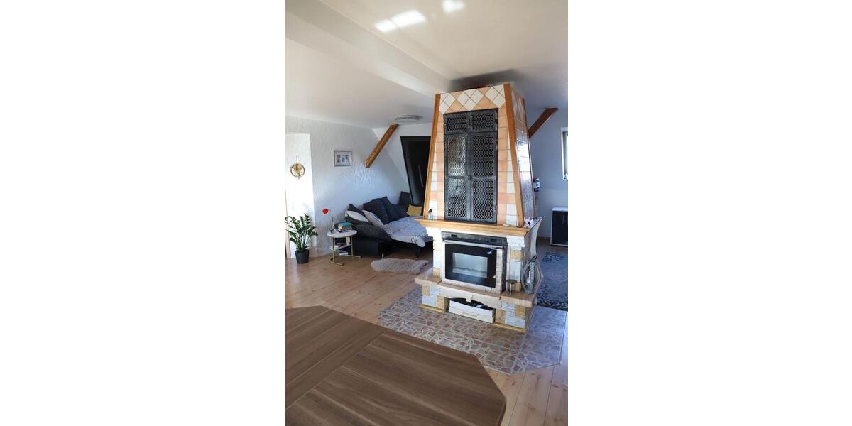 Dachgeschoßwohnung Oberkirch - 3.5 Zimmer, 93 m&sup2;, 200.000&euro; | Angebot:26591810