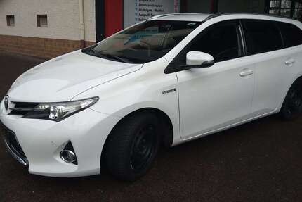 Toyota Auris 151.000 km 10.800 &euro; Karlsruhe 76131