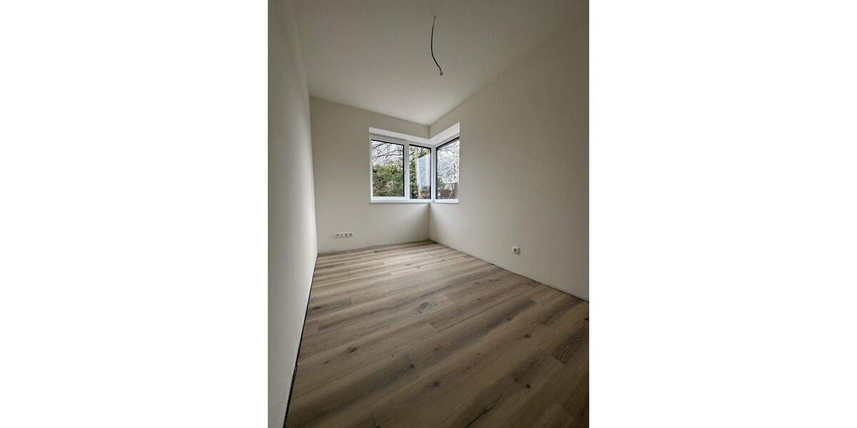 Leben im Neubau: Großzügige 5-Zimmer-Wohnung mit Terrasse und Carport 5 zimmer