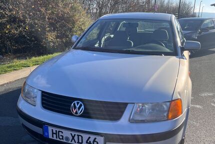 VW Passat 207.000 km 1.340 &euro; Wehrheim 61273