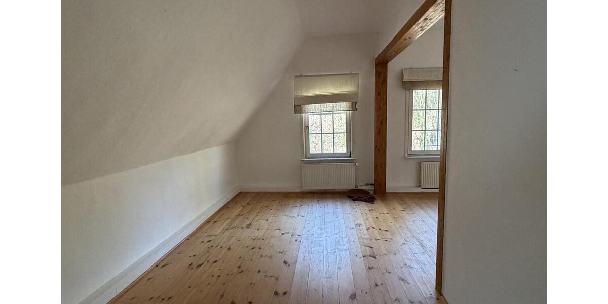 Erdgeschoßwohnung Visselhövede - 9 Zimmer, 355 m&sup2;, 2.556&euro; | Angebot:26232179
