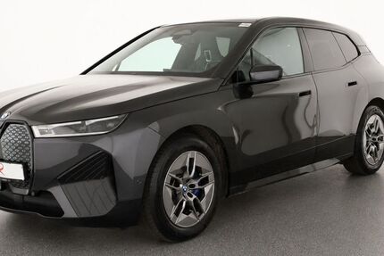 BMW iX 26.998 km 41.880 &euro; Berlin 12103
