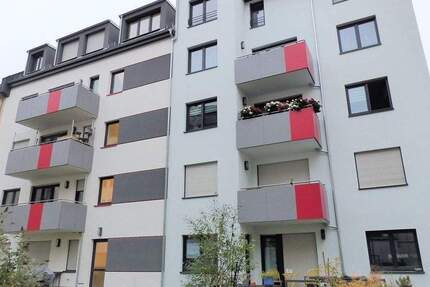 Zentrum-Südost! Wunderschöne 2 Zi. Whg., Parkett, Loggia! 2 zimmer