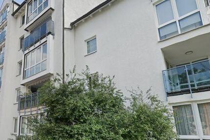 Attraktive 3 -Zimmer-Wohnung mit großzügigem Raumgefühl und viel Licht 3.5 zimmer